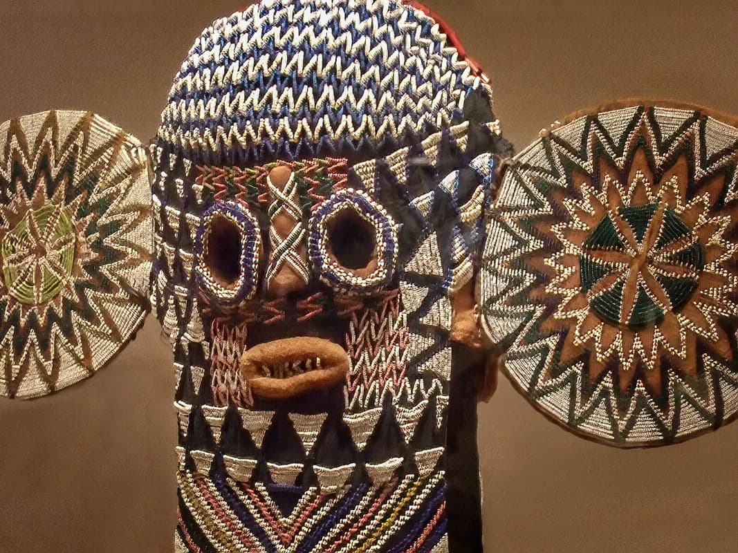 Bamileke & Bamoun traditional healing — herbal-medicine demonstrations, traditional healers of the Western Highlands