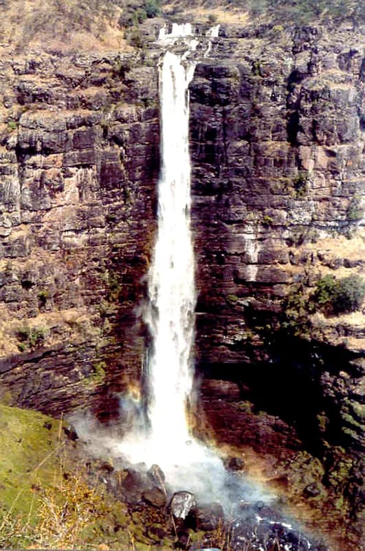 Kundelungu Plateau & Lofoi Falls — Lofoi Falls, plateau hiking (southeast DRC), canyon viewpoints