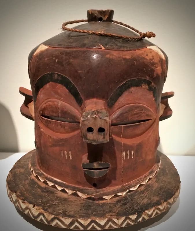 Pende mask & initiation ceremonies — stilt dancers, Minganji masqueraders, arranged with community consent