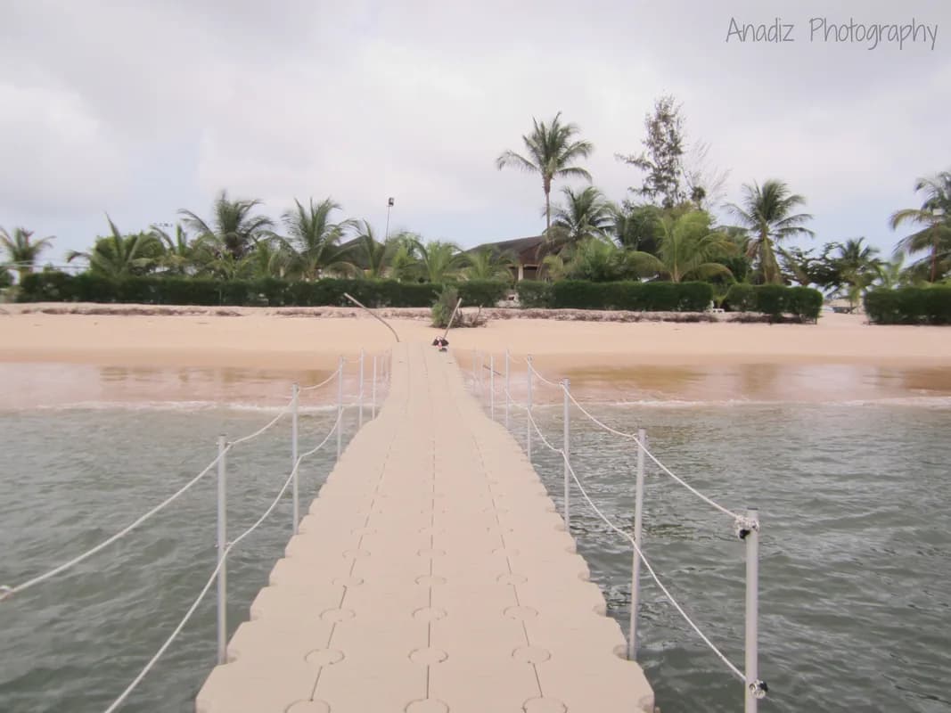 Point Denis beach — easy day-trip boat, beach relaxation