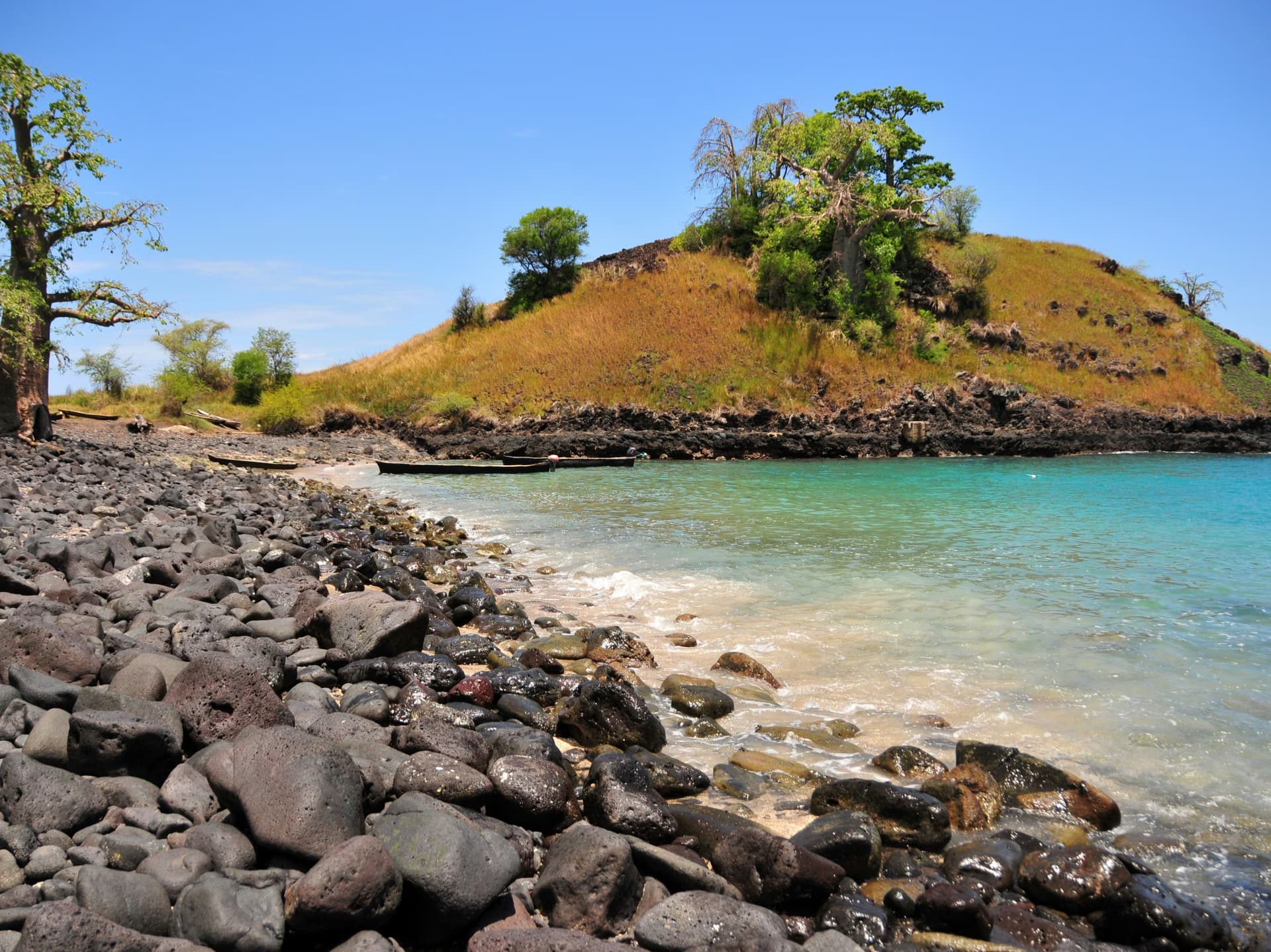 Snorkeling & Diving at Lagoa Azul
